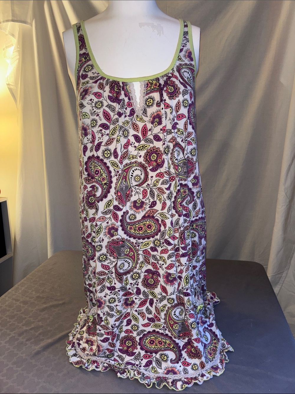 Simply Vera- Vera Wang Paisley Printed Sleeveless nightgown- White & Purple